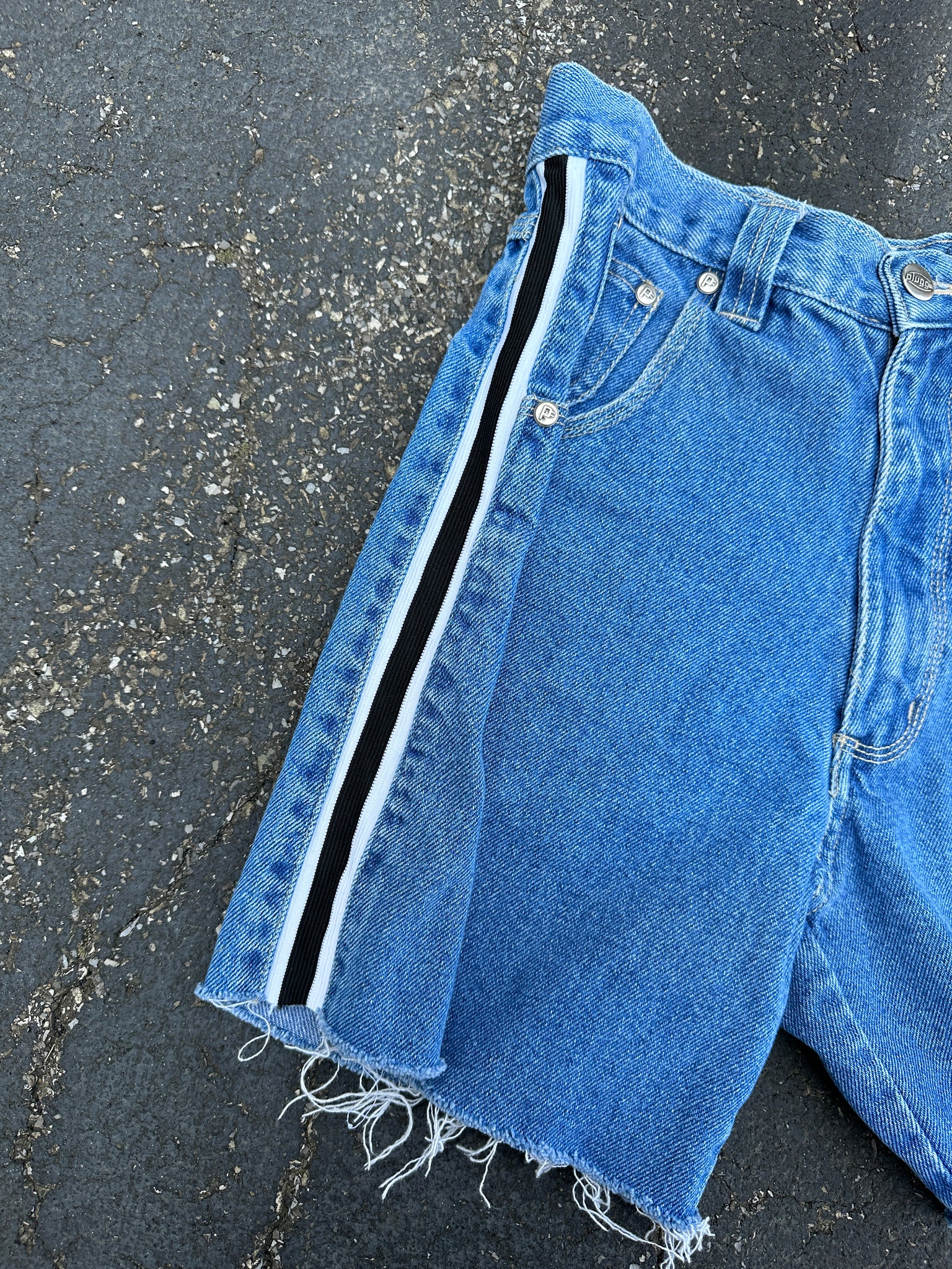 24" jean shorts